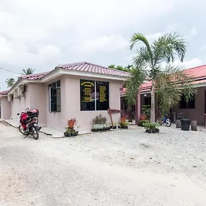 Мини-отель Kampung, Пантай-Сенанг